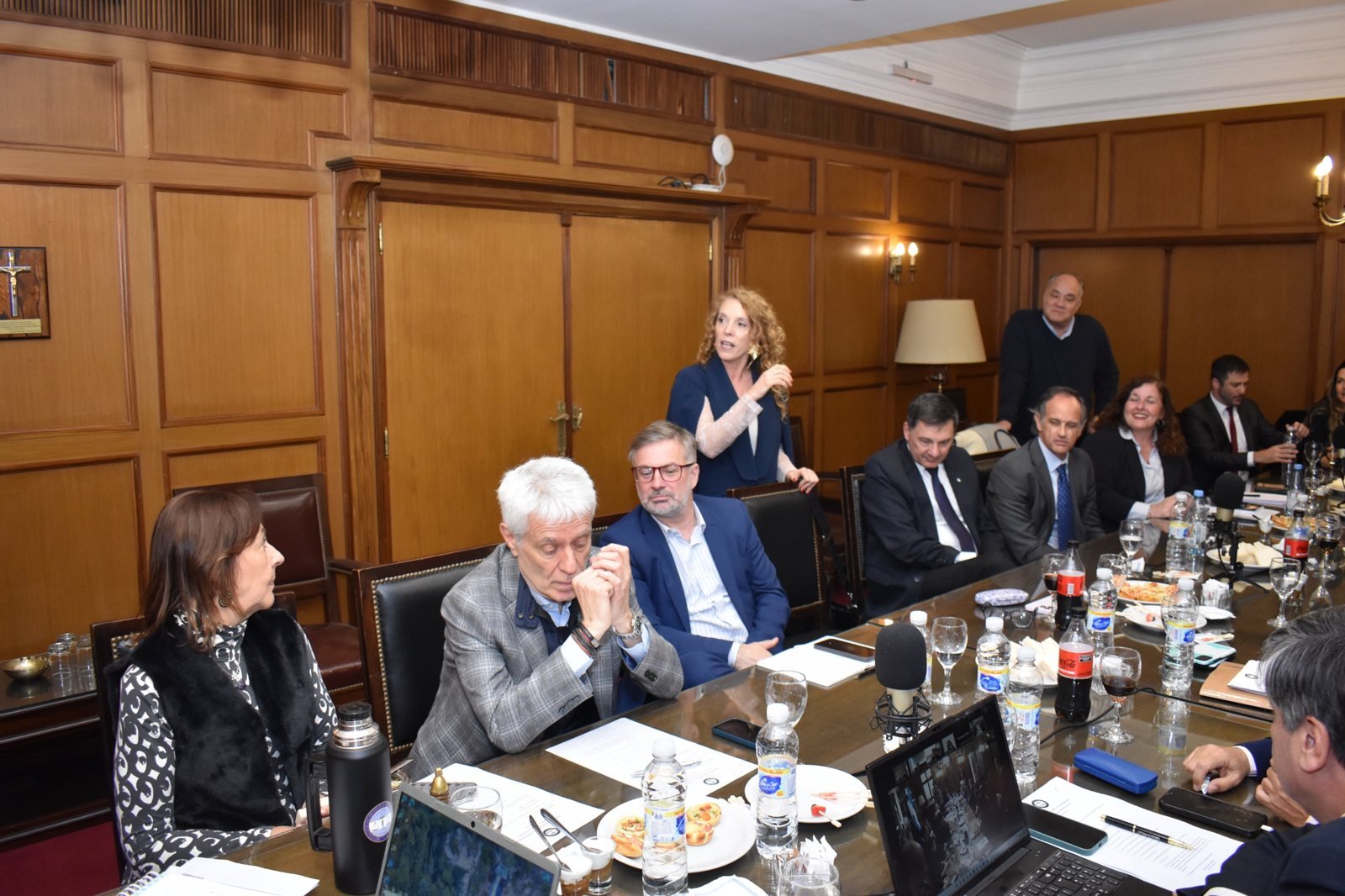 Integrantes del Consejo durante el intercambio.