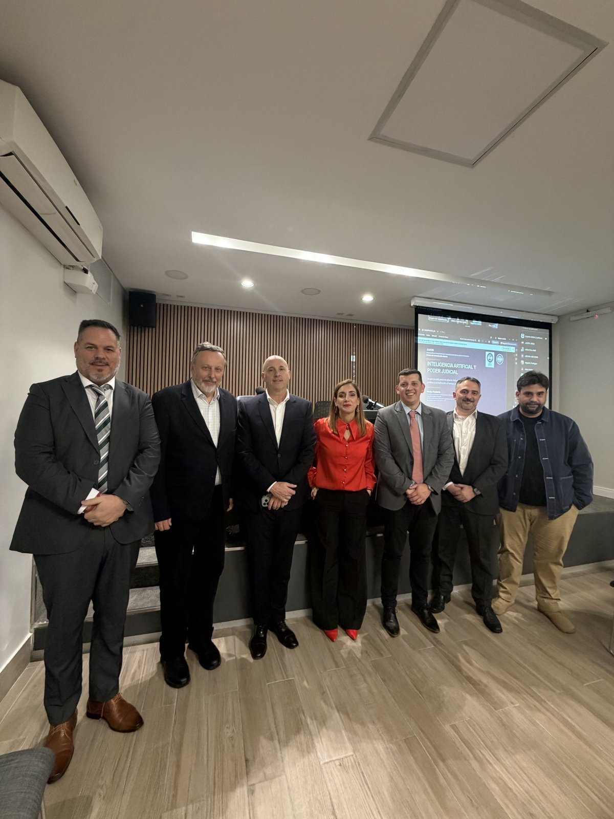 Juan Manuel Mejuto, Marcelo Riquert y Matías Fischbök junto al equipo de coordinación